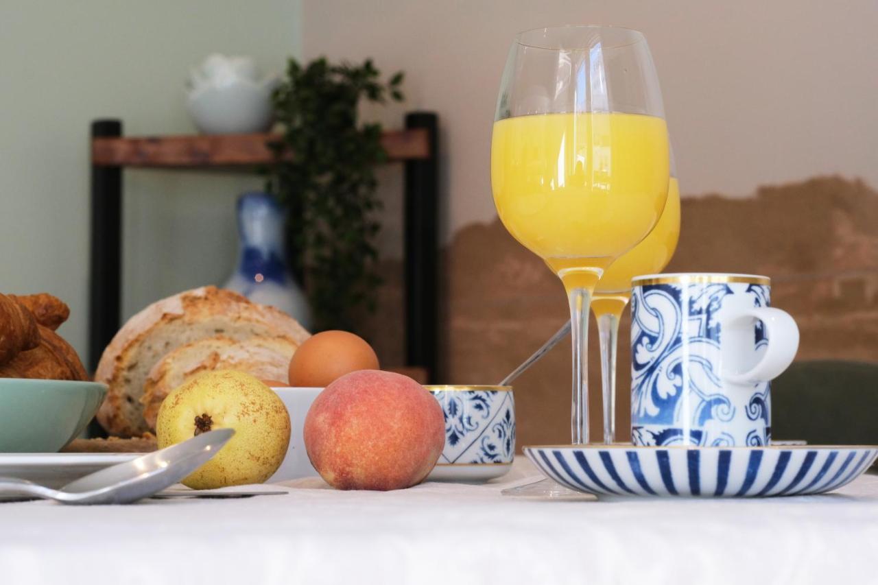 Comfortable Town House In Quiet Area By Lovelystay Lisbon Bagian luar foto