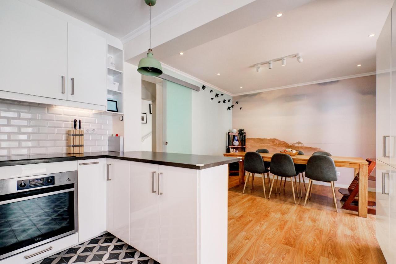 Comfortable Town House In Quiet Area By Lovelystay Lisbon Bagian luar foto