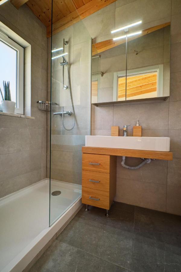 Comfortable Town House In Quiet Area By Lovelystay Lisbon Bagian luar foto