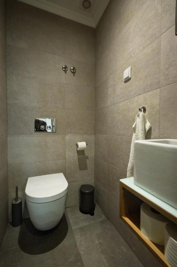 Comfortable Town House In Quiet Area By Lovelystay Lisbon Bagian luar foto