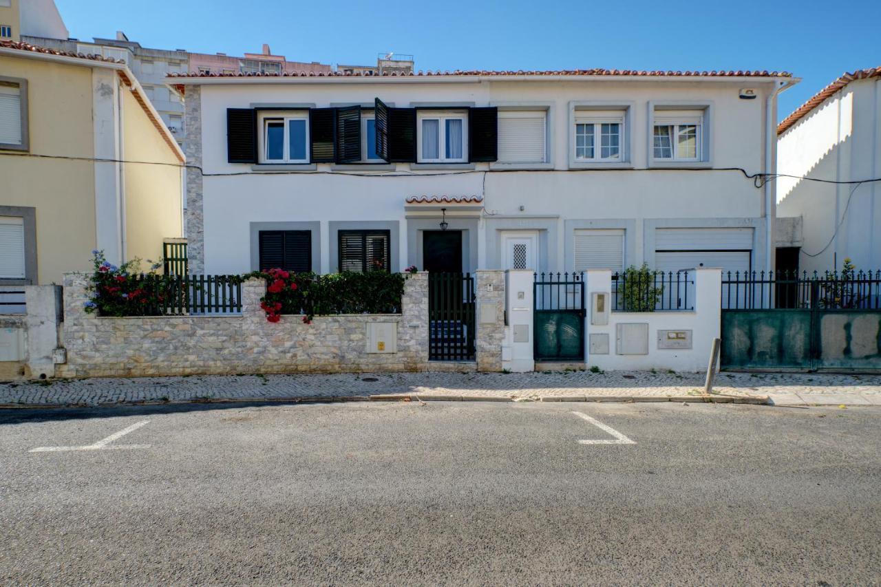 Comfortable Town House In Quiet Area By Lovelystay Lisbon Bagian luar foto