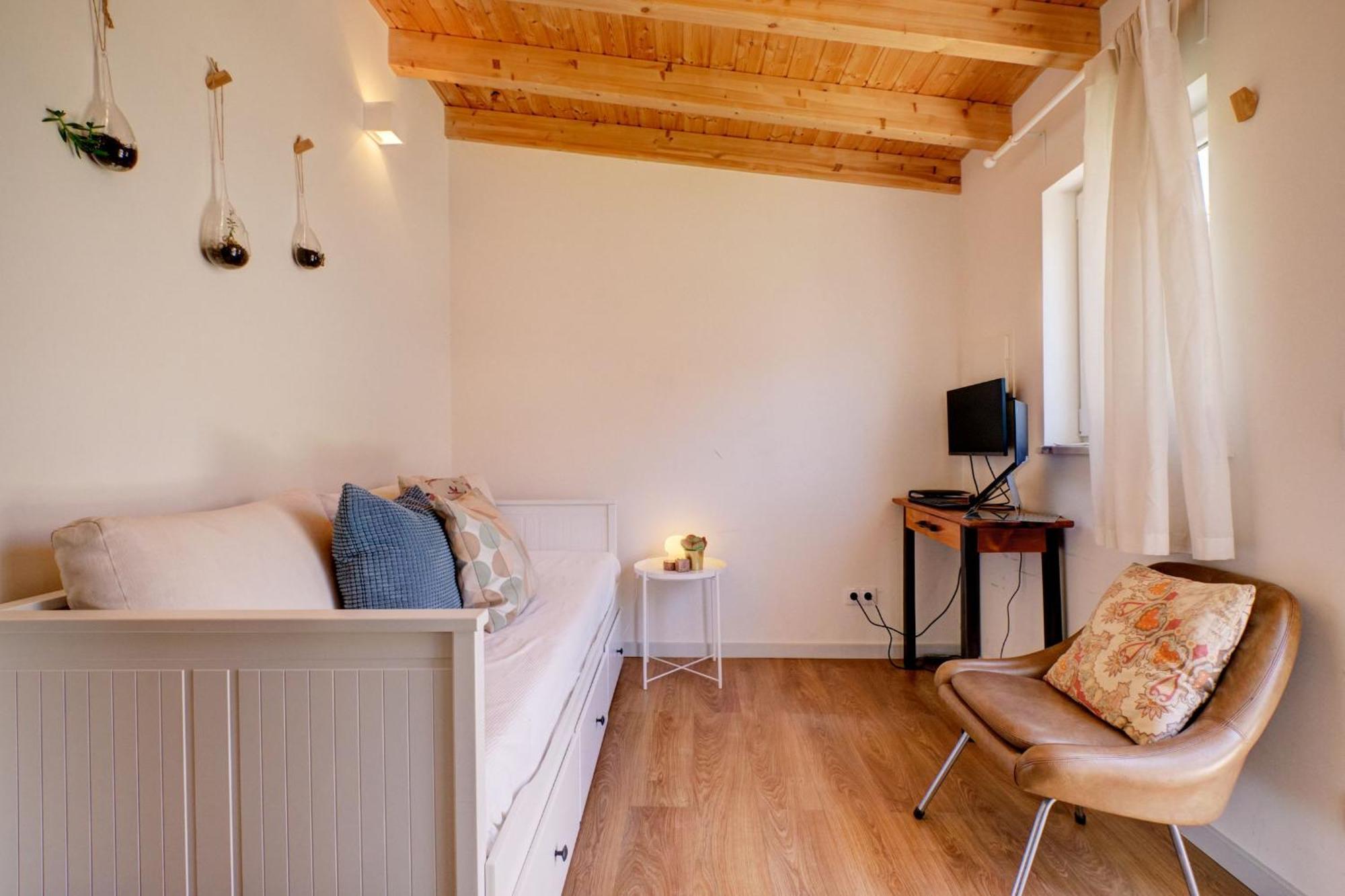 Comfortable Town House In Quiet Area By Lovelystay Lisbon Bagian luar foto